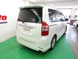 
										TOYOTA NOAH 2012 full									
