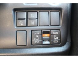 
										TOYOTA NOAH 2017 full									