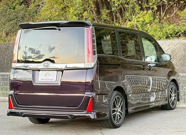 
								TOYOTA NOAH 2017 full									