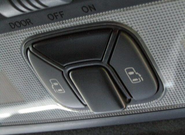 
								TOYOTA ESTIMA 2018 full									