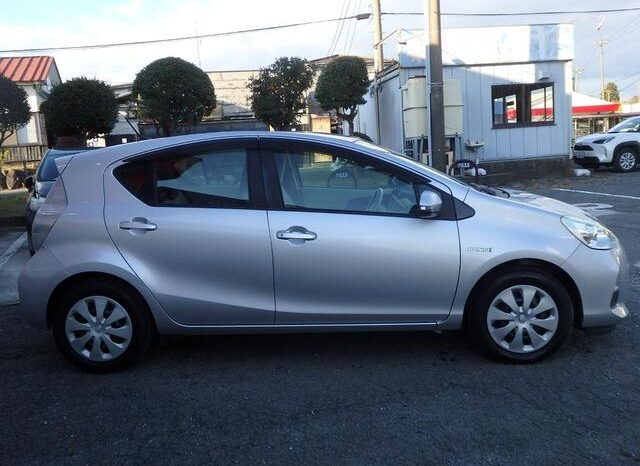 
								TOYOTA AQUA 2014 full									