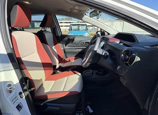 
								TOYOTA AQUA 2014 full									