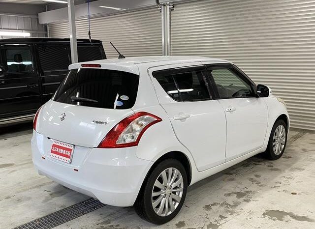 
								SUZUKI SWIFT 2011 full									
