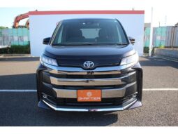 TOYOTA NOAH 2022
