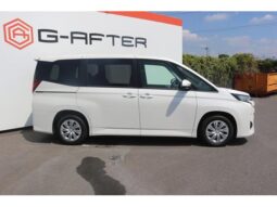 TOYOTA NOAH 2023