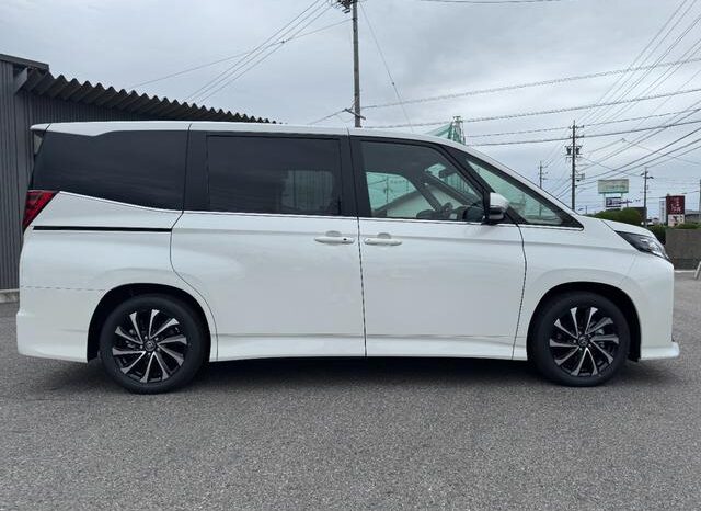 
								TOYOTA NOAH 2025 full									