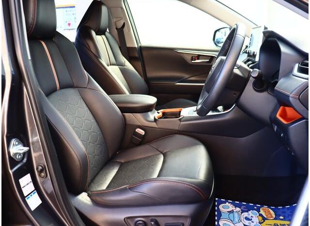 
								TOYOTA RAV4 2021 full									