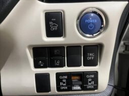 
										TOYOTA NOAH 2018 full									