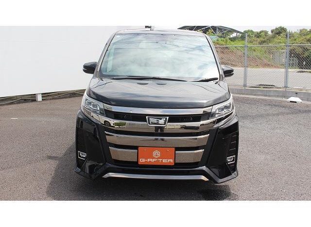 
								TOYOTA NOAH 2019 full									