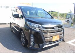 TOYOTA NOAH 2017