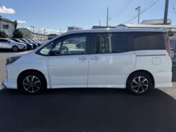 
										TOYOTA NOAH 2018 full									