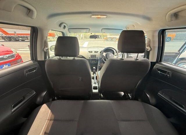 
								SUZUKI SWIFT 2011 full									