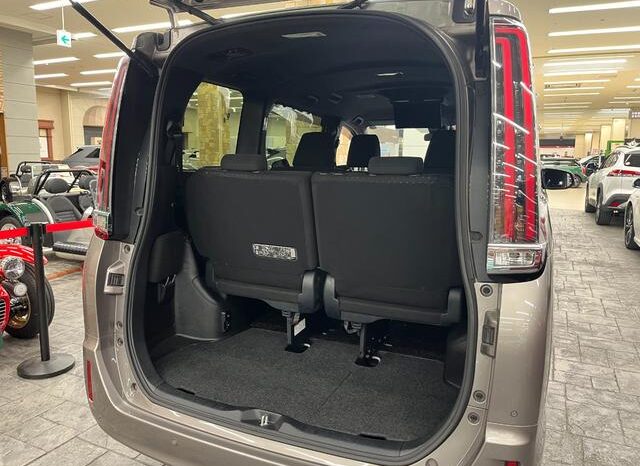 
								TOYOTA NOAH 2020 full									