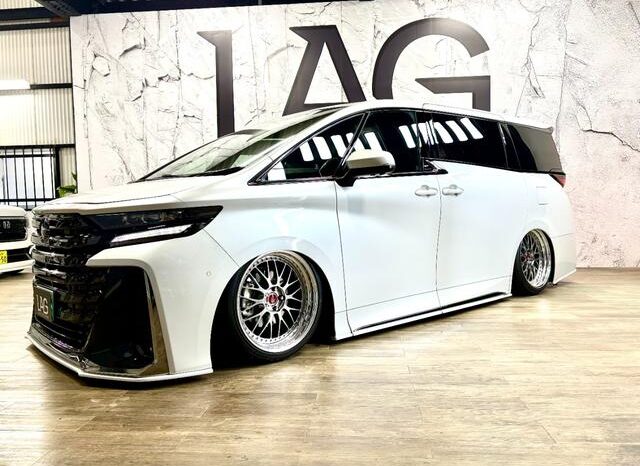 
								TOYOTA VELLFIRE 2023 full									