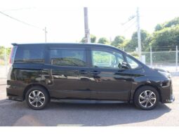 
										TOYOTA NOAH 2017 full									