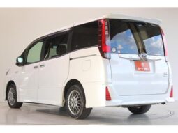 
										TOYOTA NOAH 2017 full									