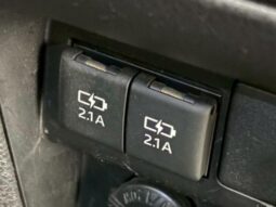 
										TOYOTA NOAH 2017 full									