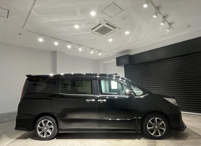 
								TOYOTA NOAH 2021 full									