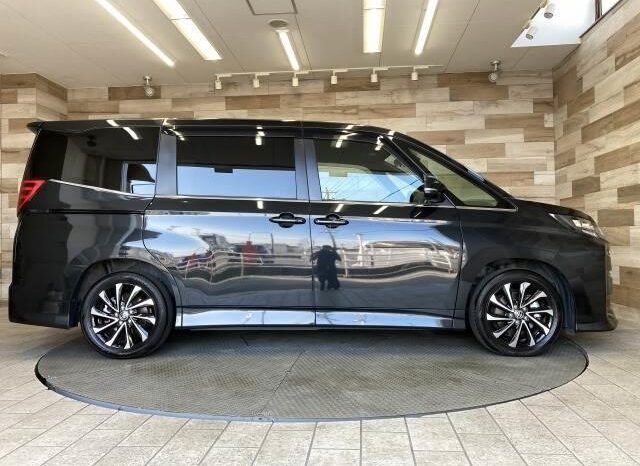 
								TOYOTA NOAH 2023 full									