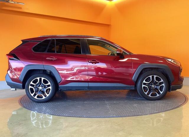 
								TOYOTA RAV4 2021 full									