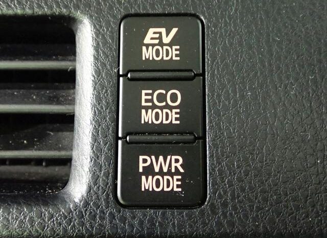 
								TOYOTA NOAH 2014 full									