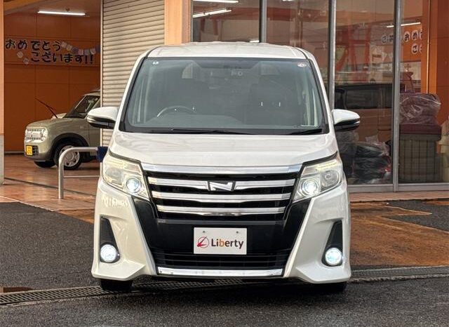 
								TOYOTA NOAH 2014 full									