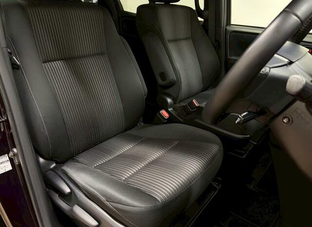 
								TOYOTA NOAH 2017 full									