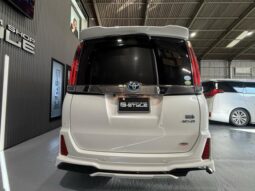
										TOYOTA NOAH 2021 full									