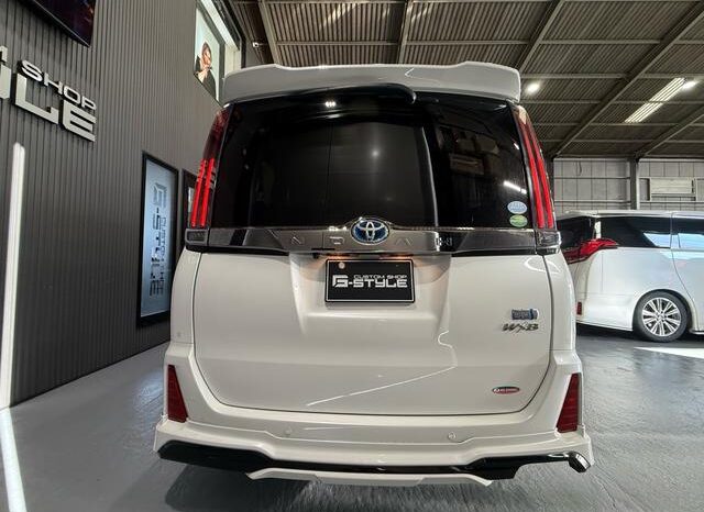 
								TOYOTA NOAH 2021 full									