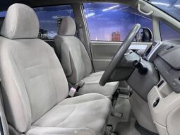 
										TOYOTA NOAH 2011 full									