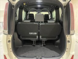 
										TOYOTA NOAH 2018 full									