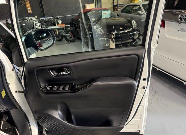 
								TOYOTA NOAH 2021 full									