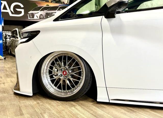 
								TOYOTA VELLFIRE 2023 full									