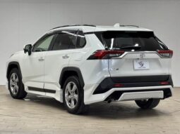 
										TOYOTA RAV4 2021 full									