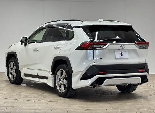 
								TOYOTA RAV4 2021 full									