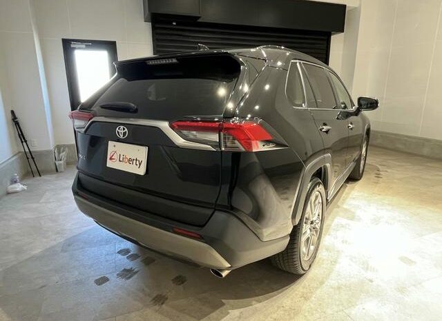 
								TOYOTA RAV4 2021 full									