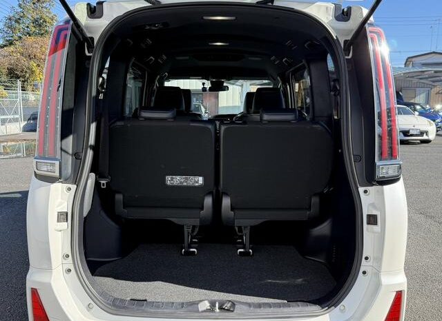 
								TOYOTA NOAH 2018 full									