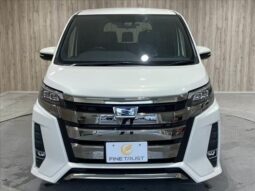 TOYOTA NOAH 2018