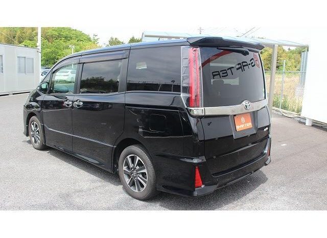 
								TOYOTA NOAH 2019 full									
