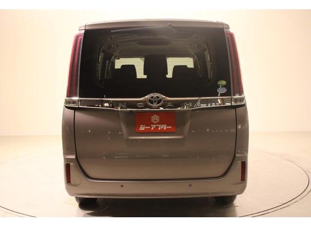 
								TOYOTA NOAH 2019 full									