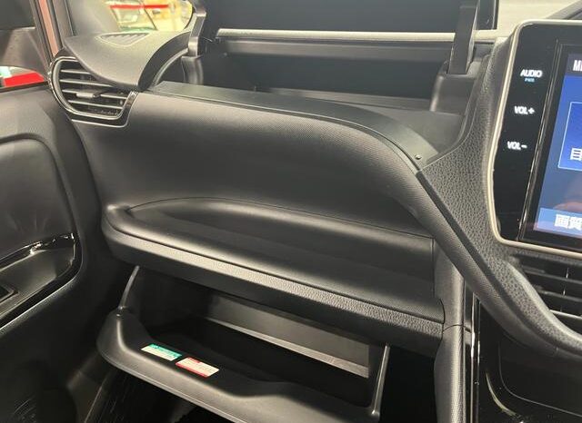 
								TOYOTA NOAH 2020 full									