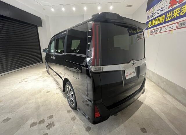 
								TOYOTA NOAH 2021 full									
