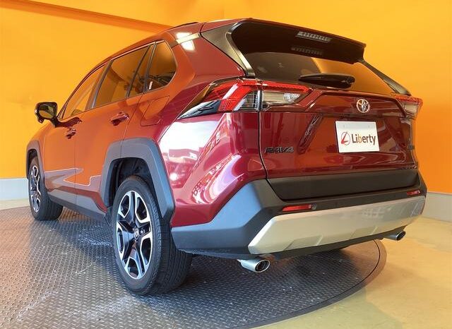 
								TOYOTA RAV4 2021 full									