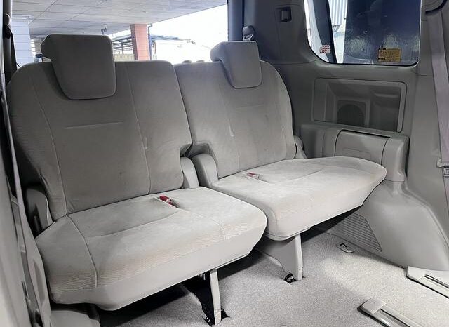 
								TOYOTA NOAH 2011 full									