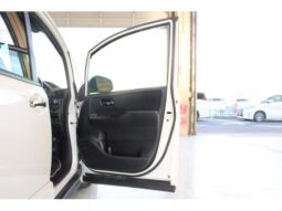 
										TOYOTA NOAH 2017 full									