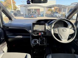 
										TOYOTA NOAH 2018 full									