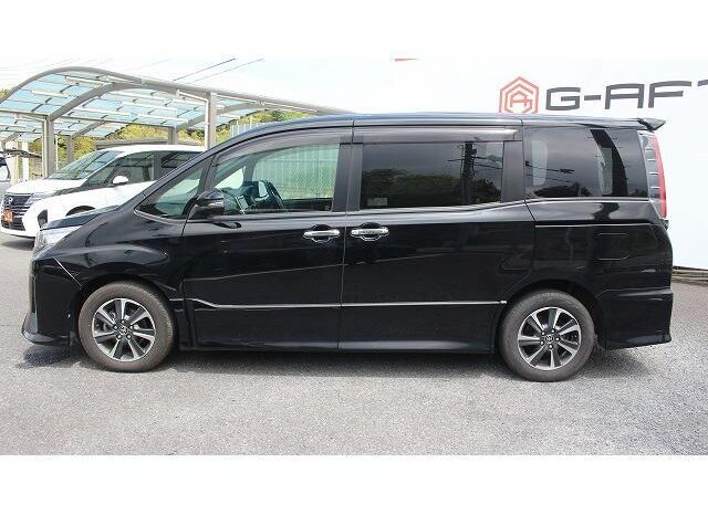 
								TOYOTA NOAH 2019 full									