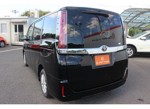 
								TOYOTA NOAH 2020 full									