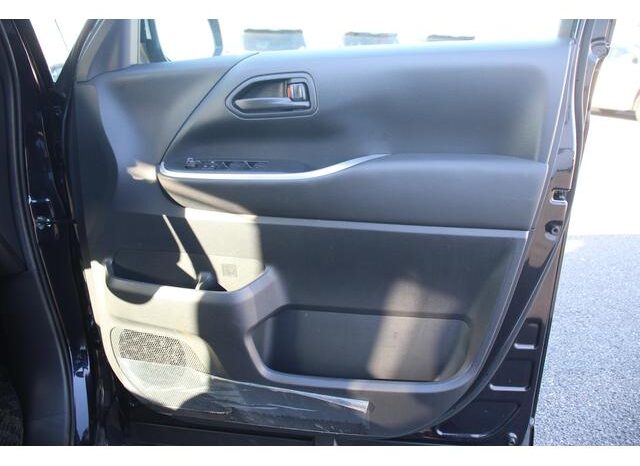 
								TOYOTA NOAH 2022 full									