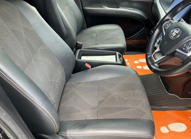 
								TOYOTA ESTIMA 2018 full									